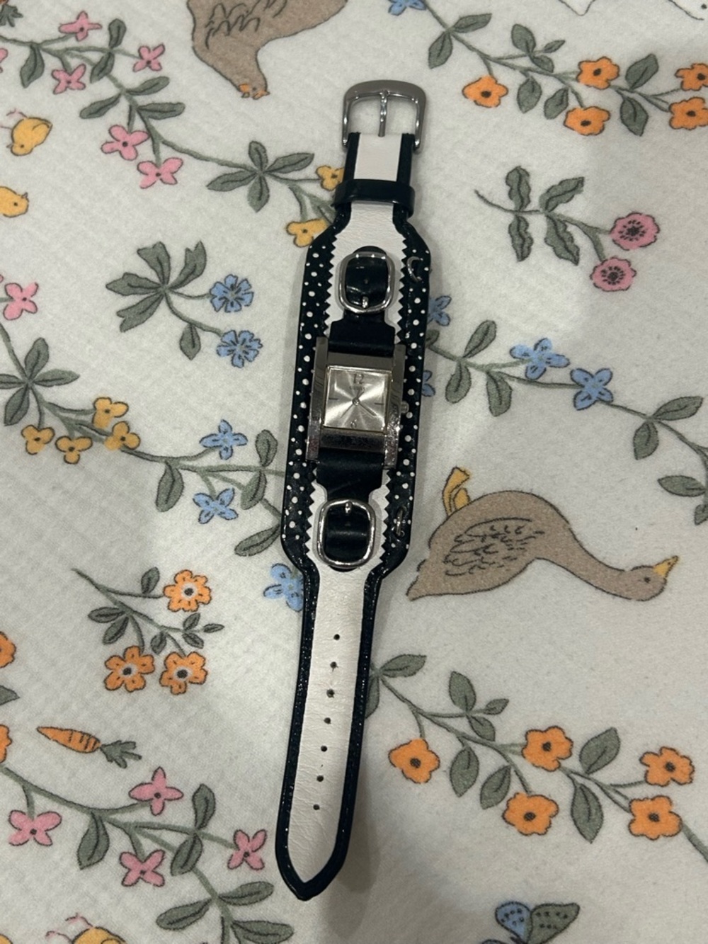 Vintage GUESS Quartz Watch Polka Dot Leather Strap Interchangeable Bands